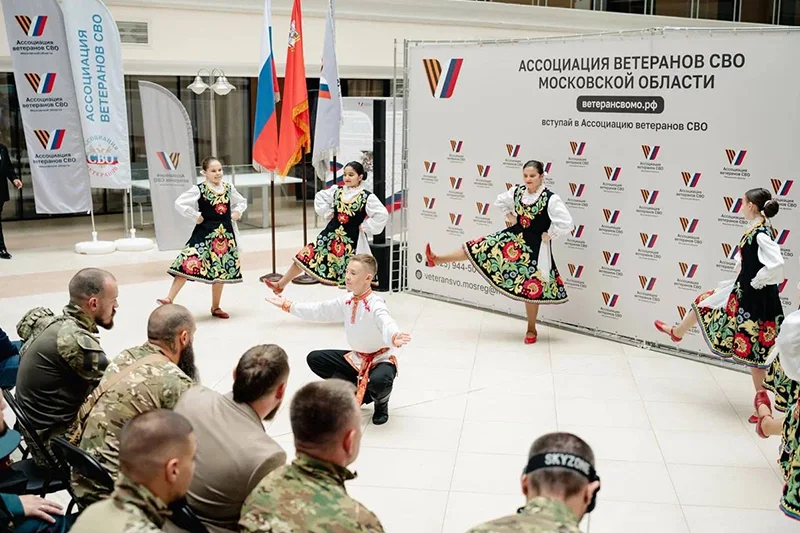 В рамках ежемесячной традиции подписали сразу 15 соглашений о сотрудничестве между Ассоциацией ветеранов СВО Подмосковья, фондом «Забота», общественными организациями и бизнесом.