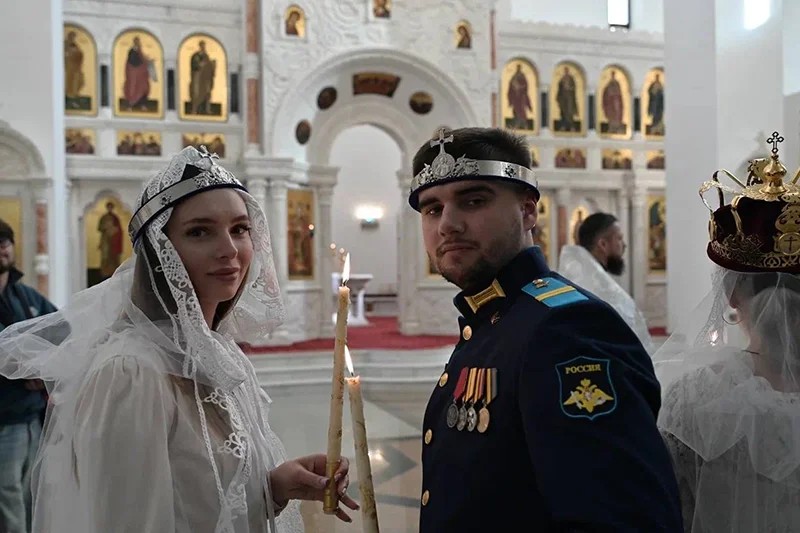 Cемь пар наших Героев-членов Ассоциации ветеранов СВО Московской области прошли таинство венчания и скрепили свои союзы перед Богом